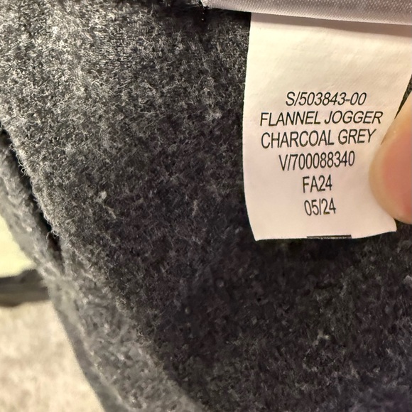 Gap Men’s Flannel Charcoal Grey Drawstring Pajama Joggers Size Medium - Picture 3 of 4